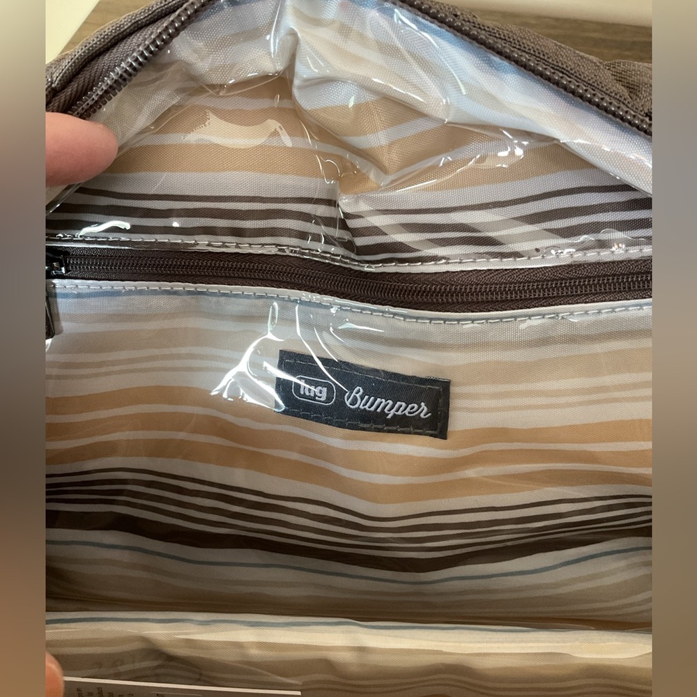 Lug Bumper Cosmetic Bag. Brushed Walnut. NWT - Picture 10 of 11